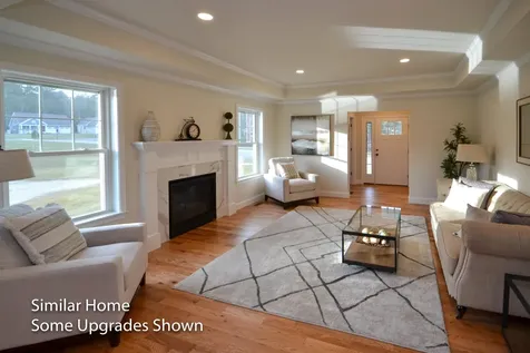 22 Edgewater Way Brentwood NH 03833