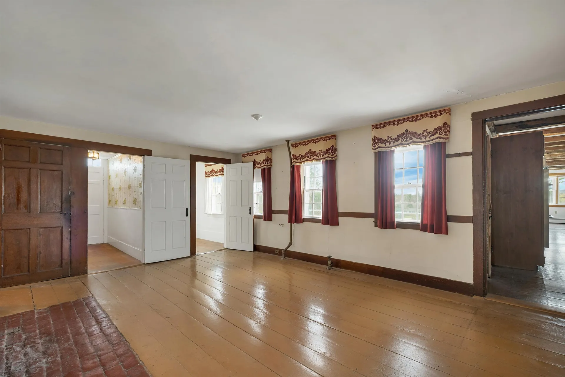 244 North Main Street Wolfeboro NH 03894