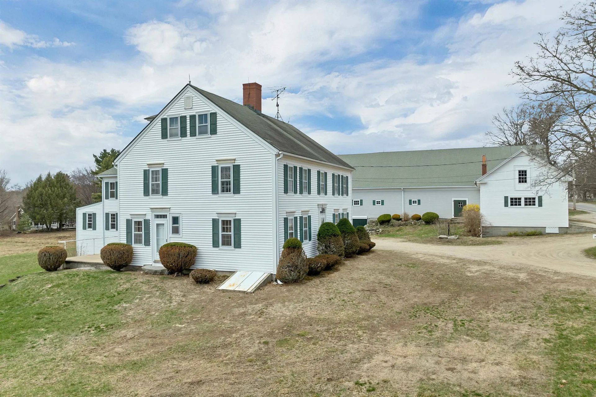 244 North Main Street Wolfeboro NH 03894