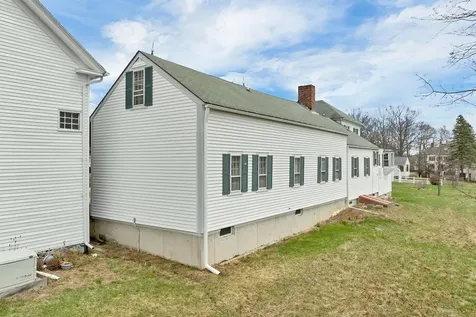 244 North Main Street Wolfeboro NH 03894