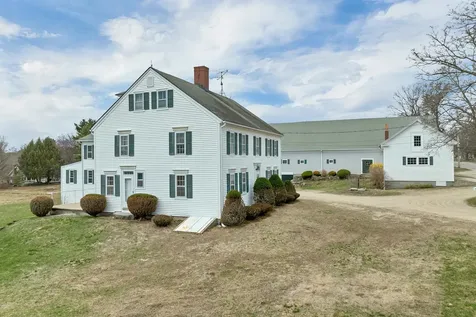 244 North Main Street Wolfeboro NH 03894