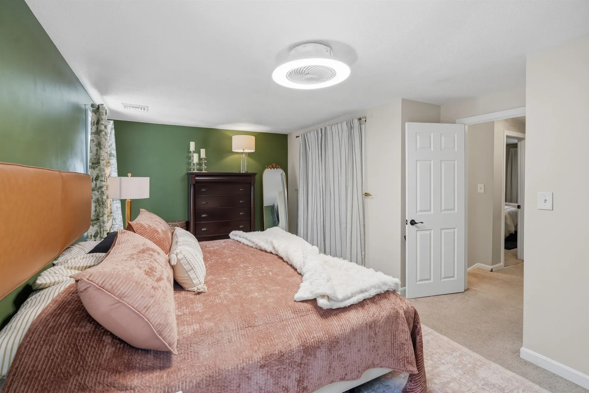 5 Imperial Drive Londonderry NH 03053