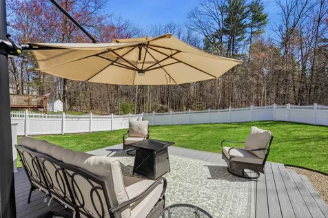 5 Imperial Drive Londonderry NH 03053