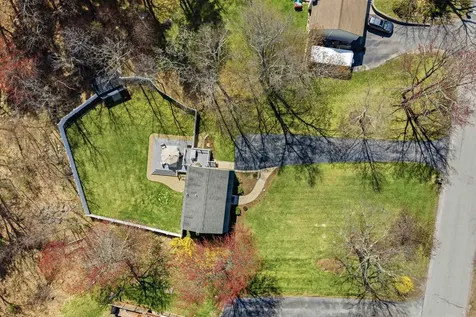 5 Imperial Drive Londonderry NH 03053