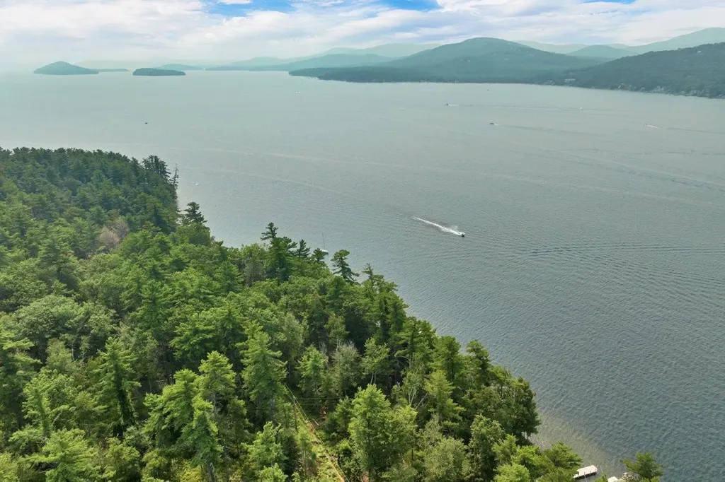 59 Welch Island Gilford NH 03249