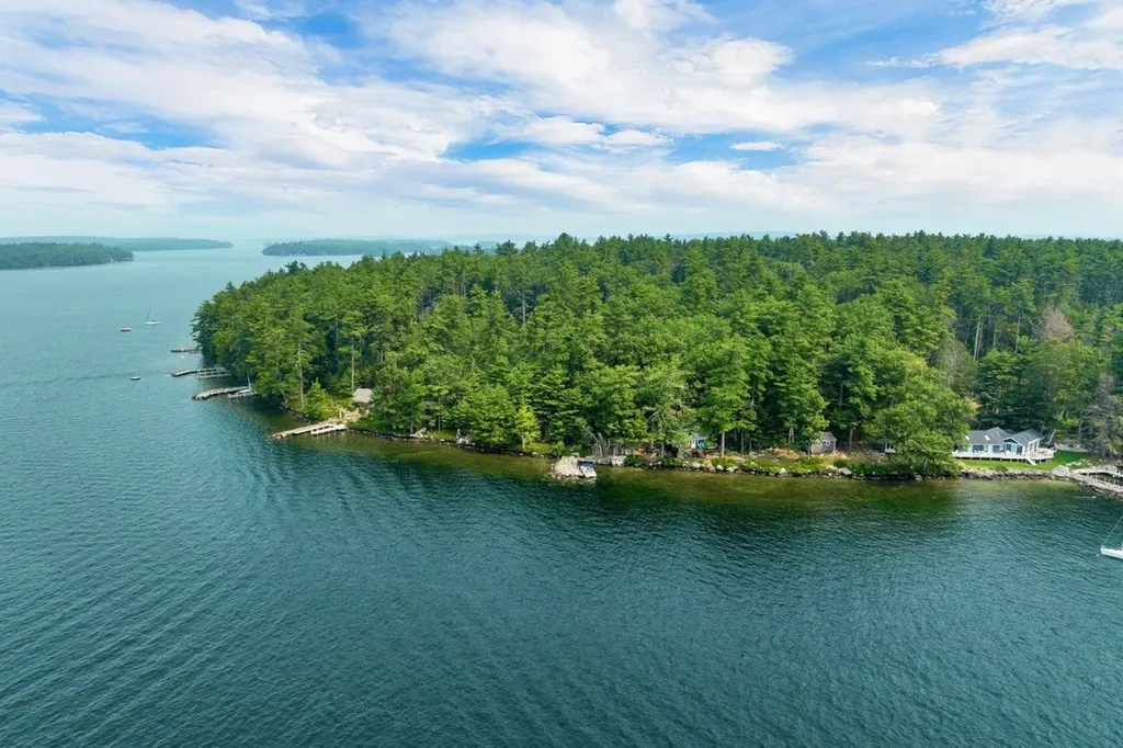 59 Welch Island Gilford NH 03249