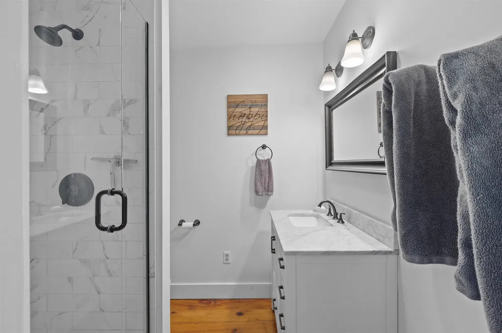 64 Kingston Road Exeter NH 03833