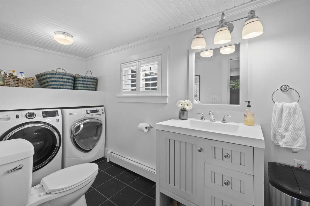 64 Kingston Road Exeter NH 03833