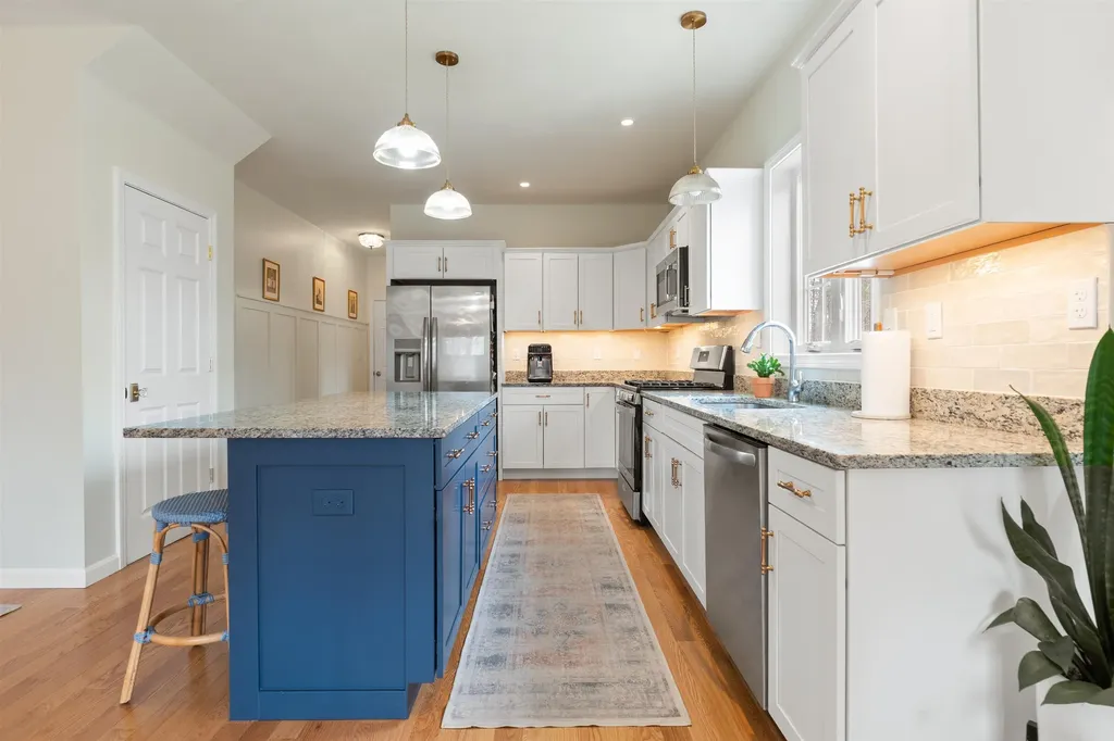 303 Derry Road Chester NH 03036