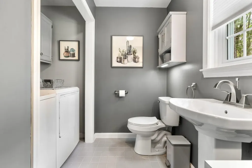 131 Colburn Road Milford NH 03055