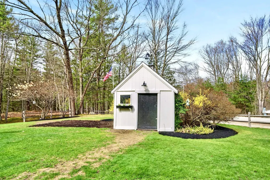 131 Colburn Road Milford NH 03055
