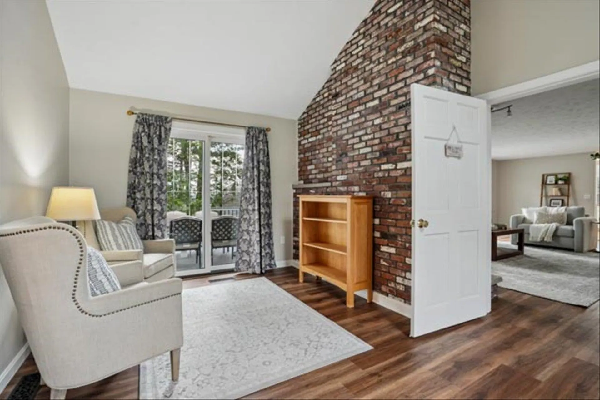 137 Peele Road Nashua NH 03062
