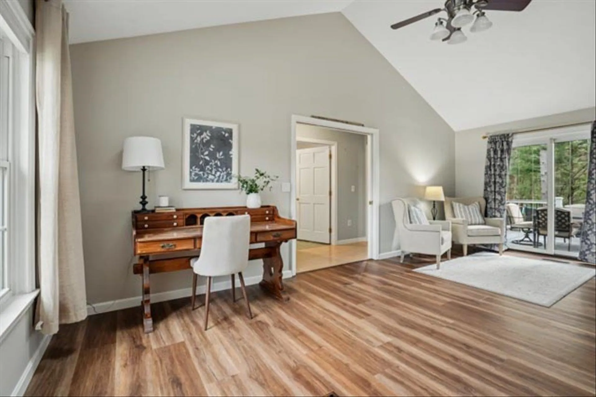 137 Peele Road Nashua NH 03062