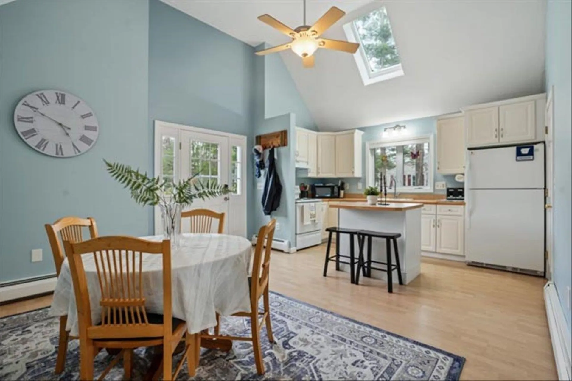 137 Peele Road Nashua NH 03062