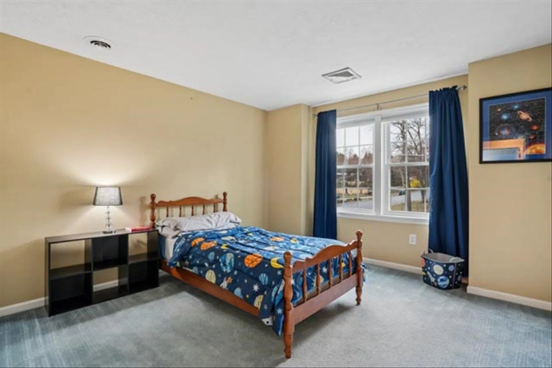 137 Peele Road Nashua NH 03062