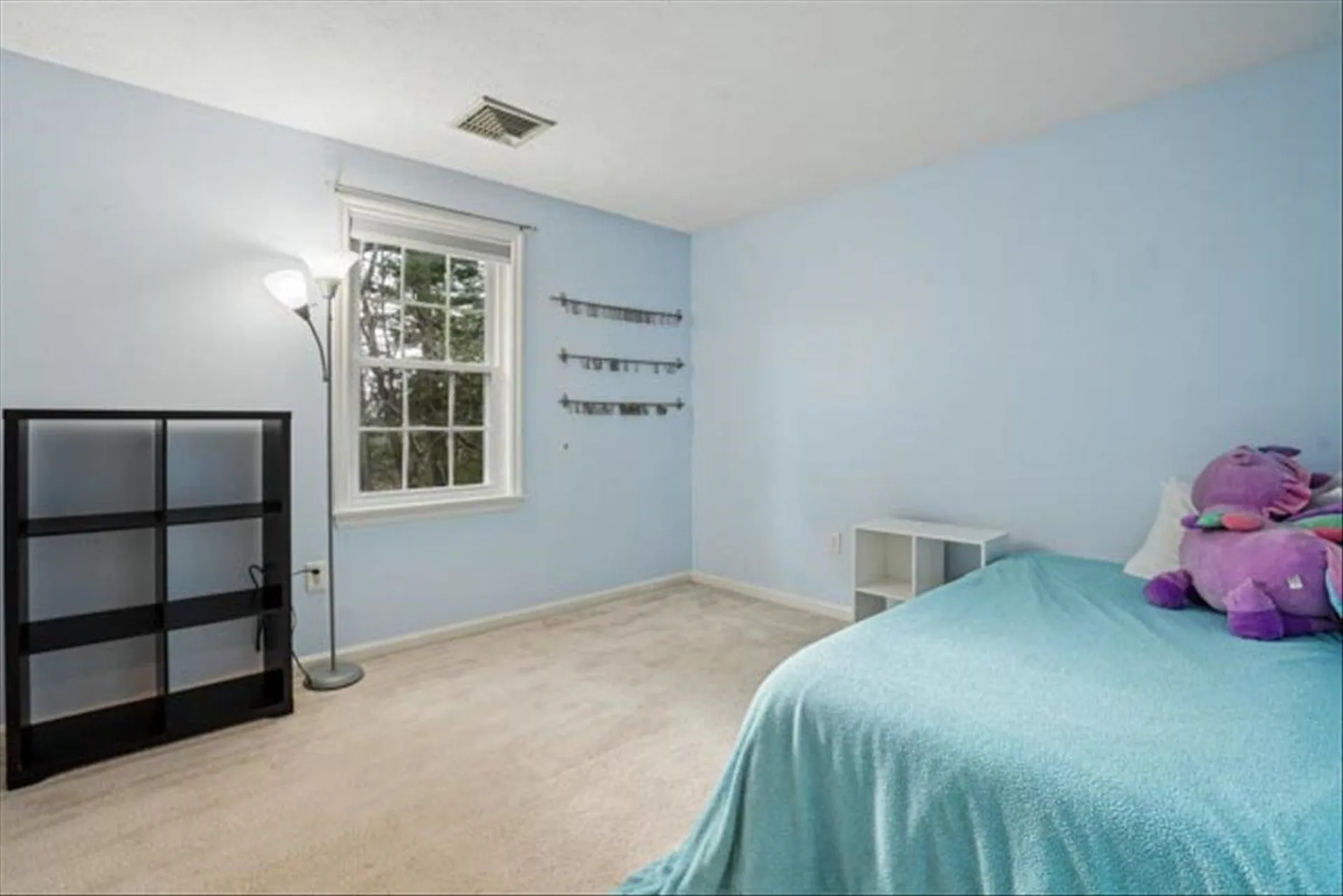 137 Peele Road Nashua NH 03062