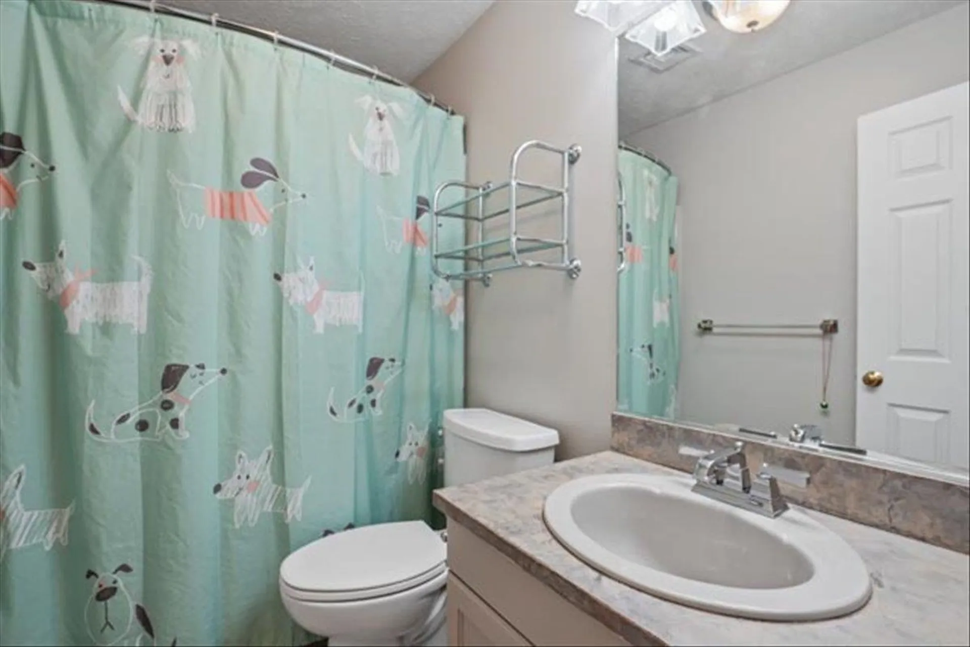 137 Peele Road Nashua NH 03062