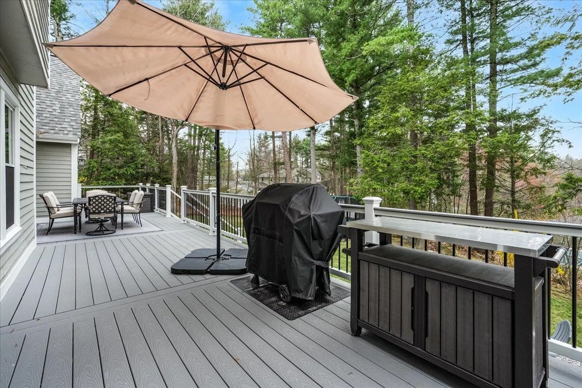 137 Peele Road Nashua NH 03062