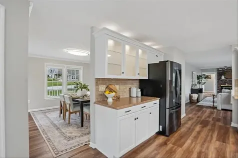 137 Peele Road Nashua NH 03062