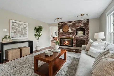 137 Peele Road Nashua NH 03062