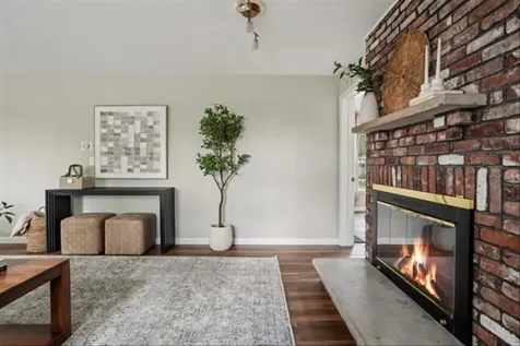 137 Peele Road Nashua NH 03062