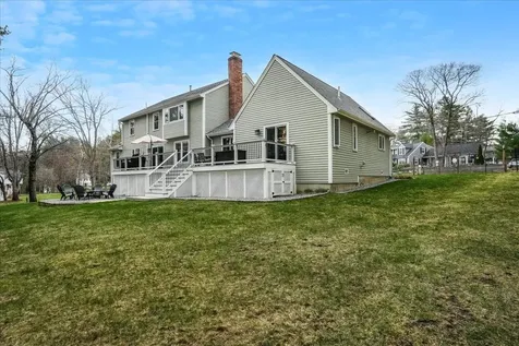 137 Peele Road Nashua NH 03062