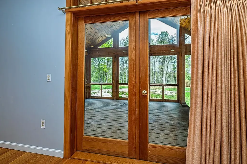 314 Wentworth Road Brookfield NH 03872