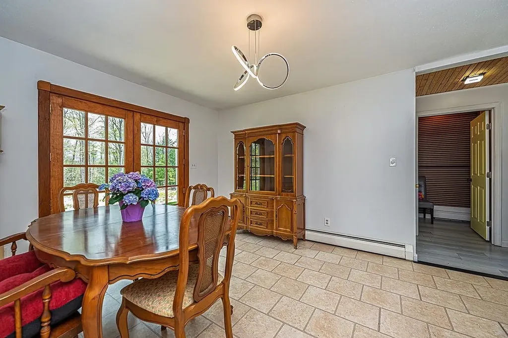 314 Wentworth Road Brookfield NH 03872