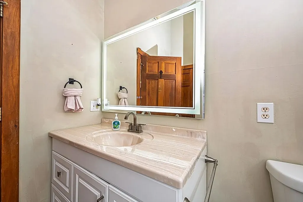314 Wentworth Road Brookfield NH 03872
