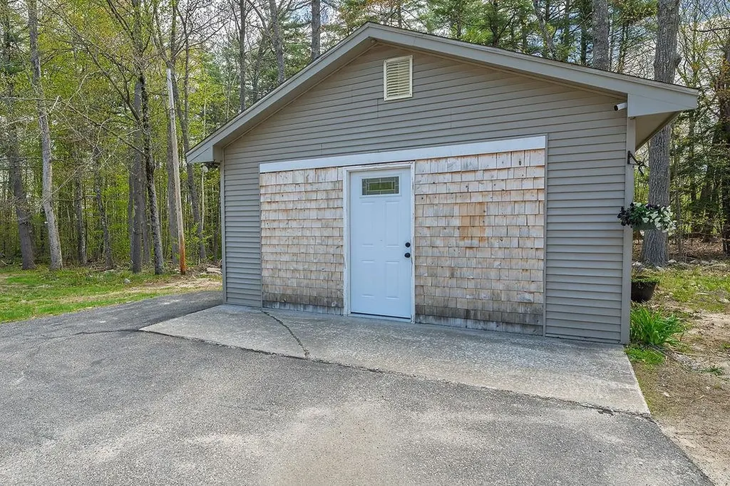 314 Wentworth Road Brookfield NH 03872
