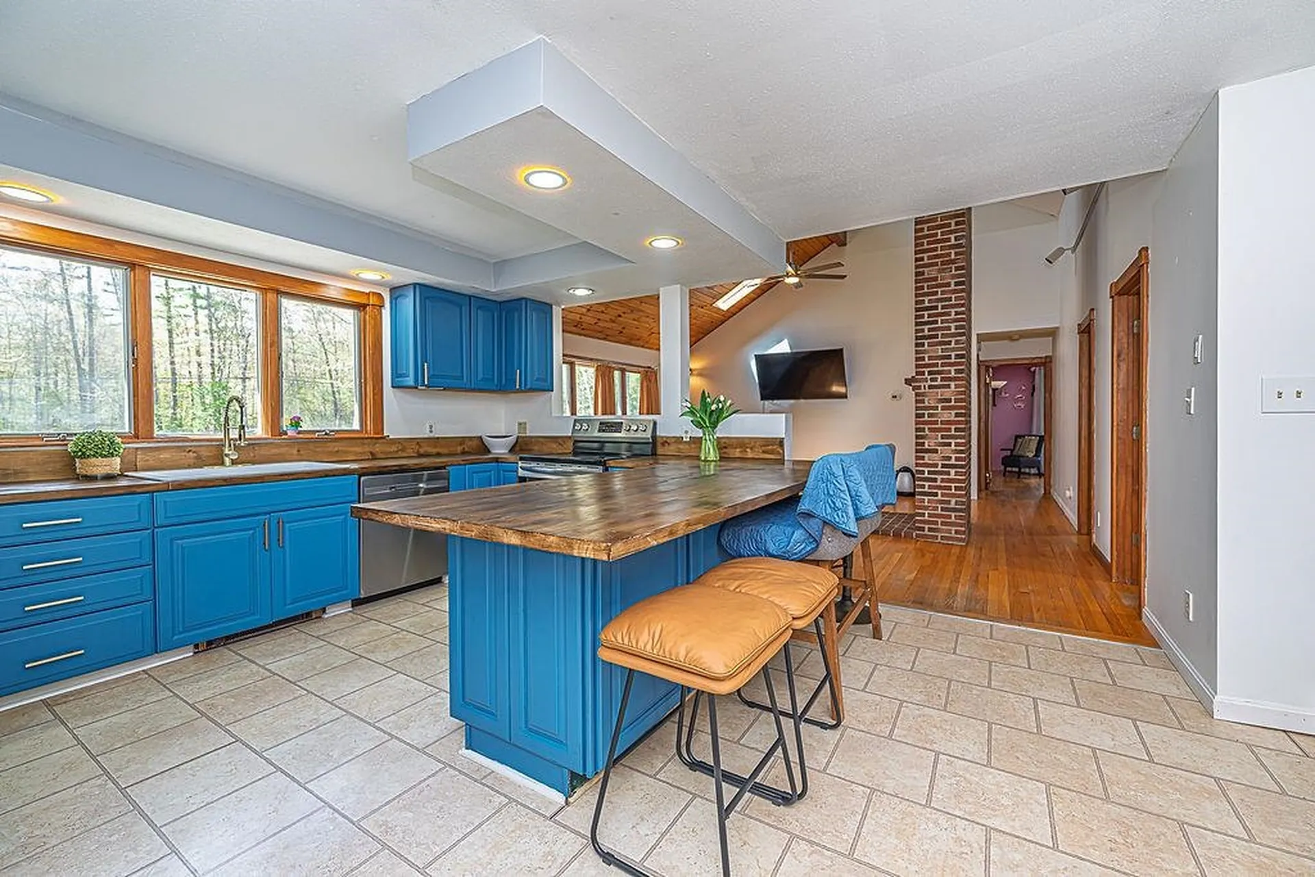 314 Wentworth Road Brookfield NH 03872