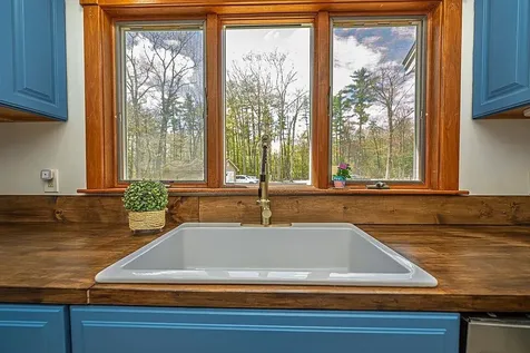 314 Wentworth Road Brookfield NH 03872
