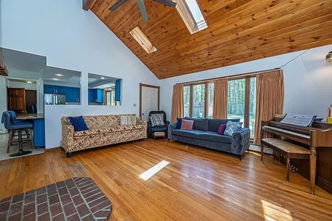 314 Wentworth Road Brookfield NH 03872
