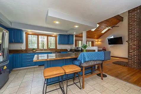 314 Wentworth Road Brookfield NH 03872