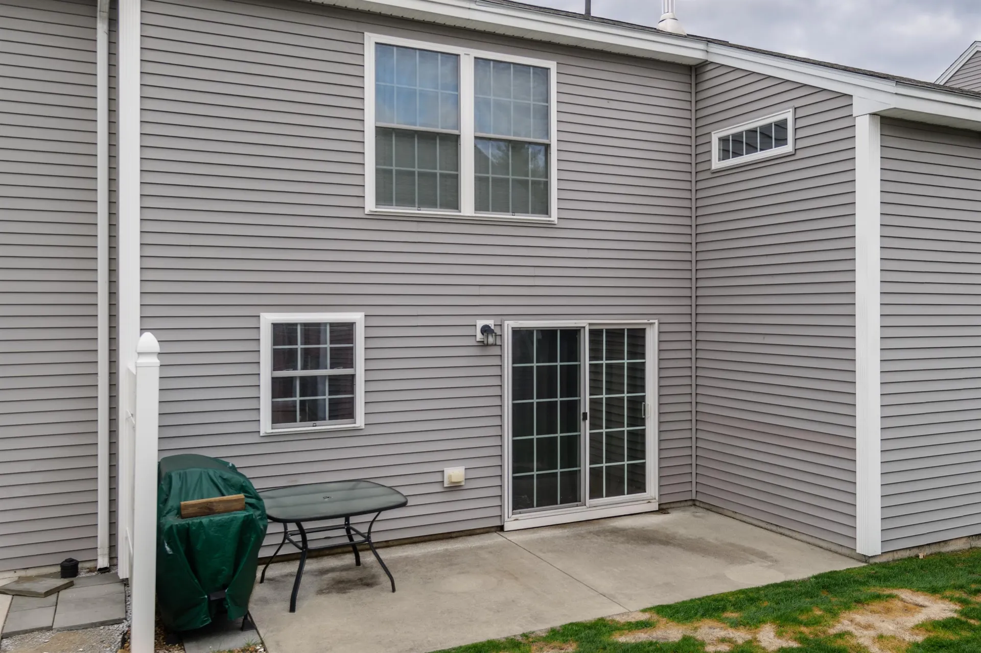 15 Red Sox Lane Raymond NH 03077