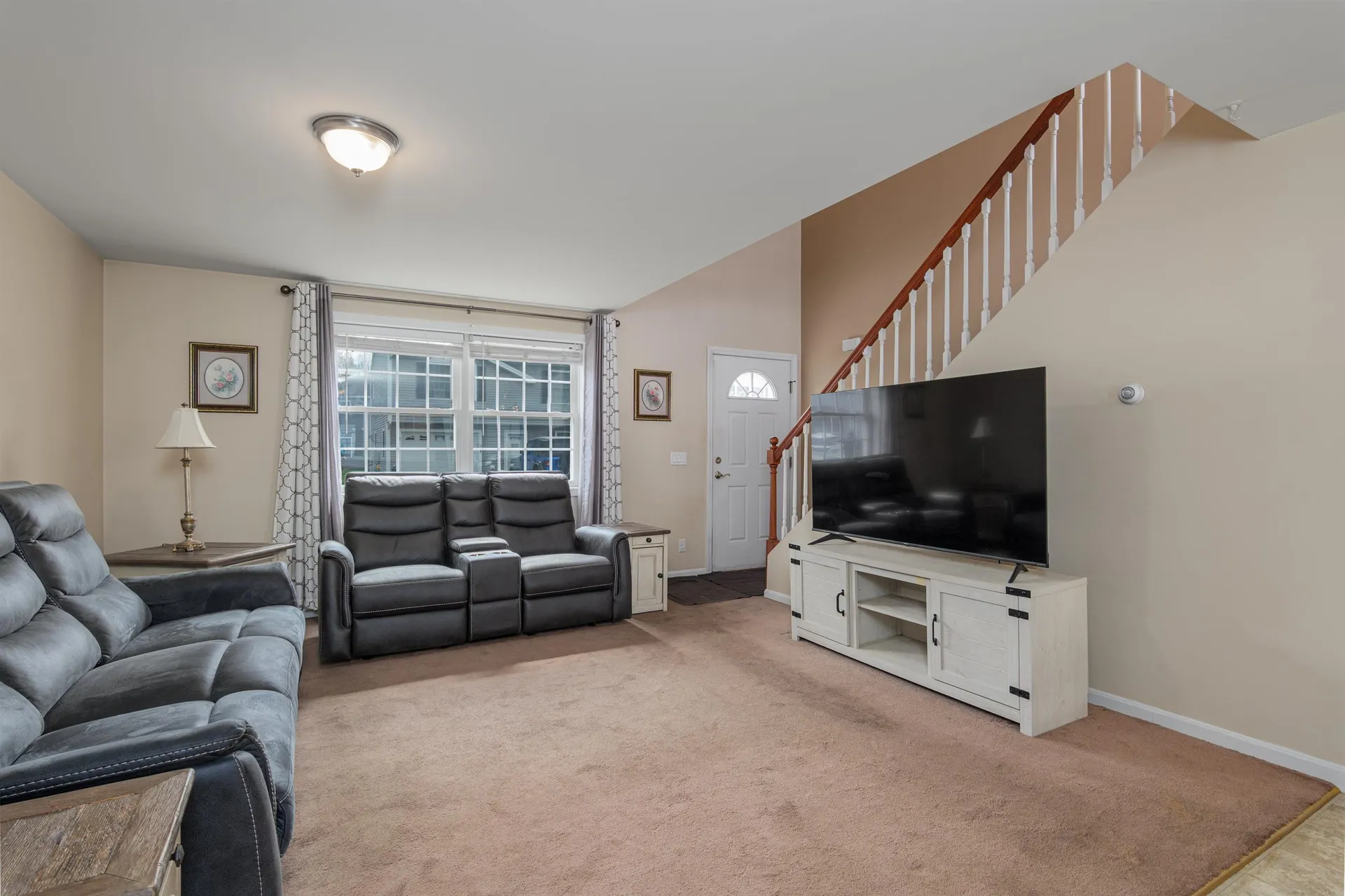 15 Red Sox Lane Raymond NH 03077