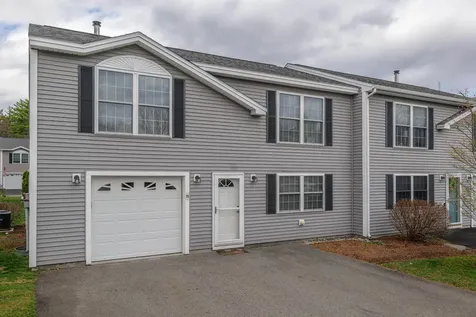 15 Red Sox Lane Raymond NH 03077