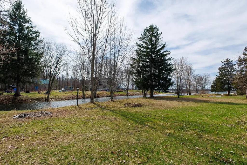 287 Canal Lane North Hero VT 05474