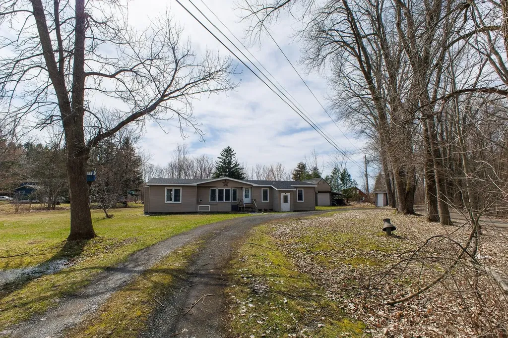 287 Canal Lane North Hero VT 05474