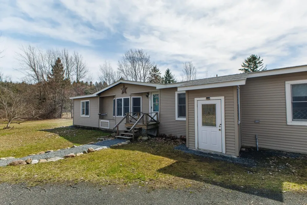 287 Canal Lane North Hero VT 05474