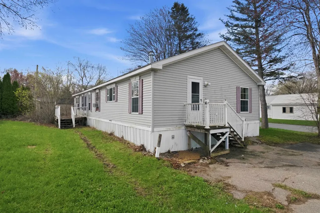 26 Hazel Drive Concord NH 03301