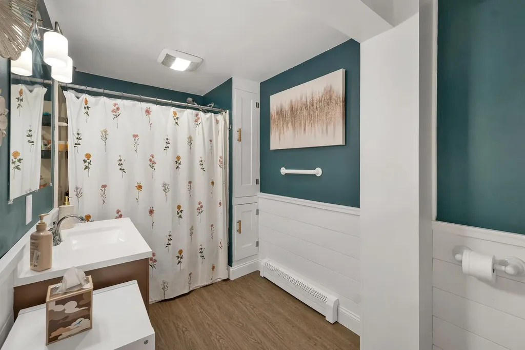 8 Beauview Street Rochester NH 03867