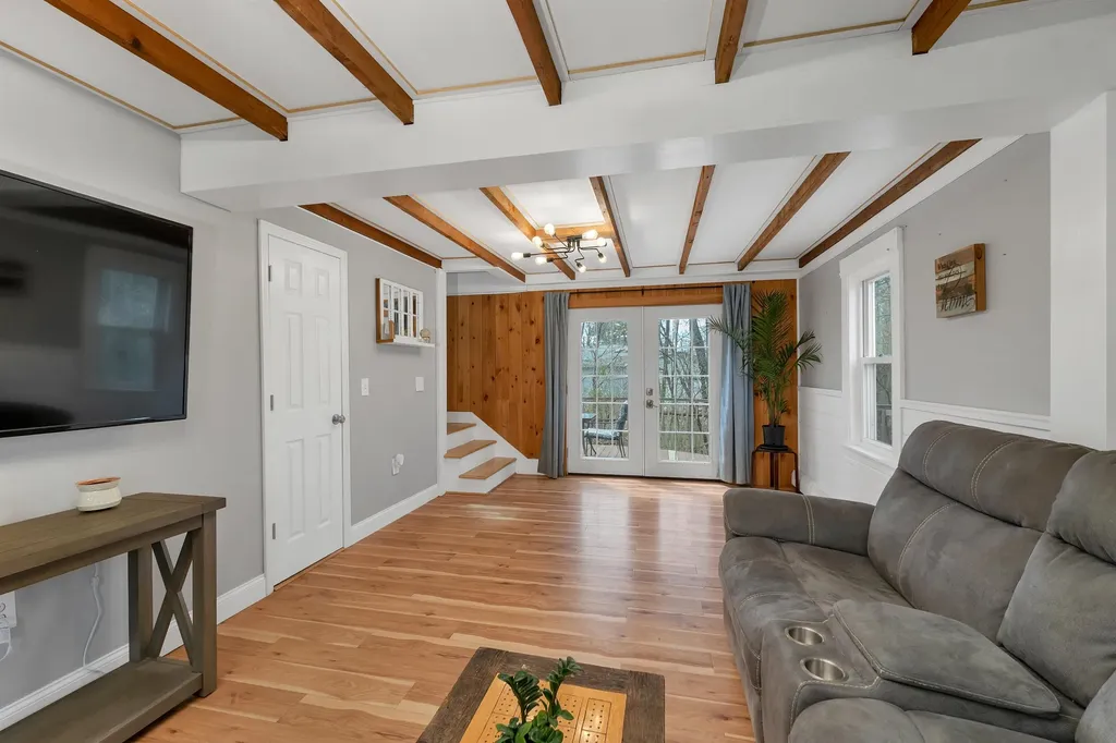8 Beauview Street Rochester NH 03867