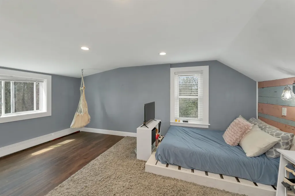 8 Beauview Street Rochester NH 03867