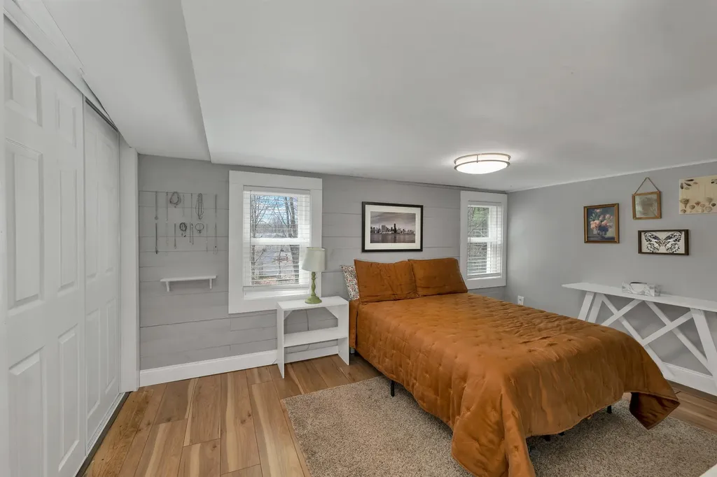 8 Beauview Street Rochester NH 03867