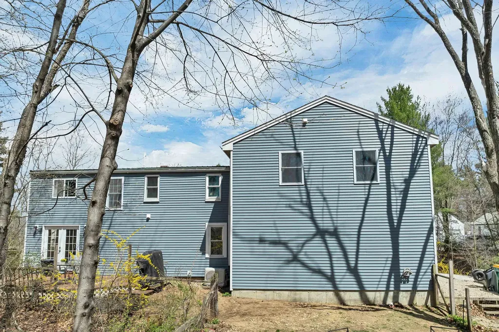 8 Beauview Street Rochester NH 03867