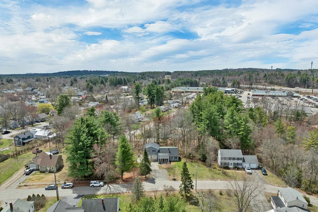 8 Beauview Street Rochester NH 03867