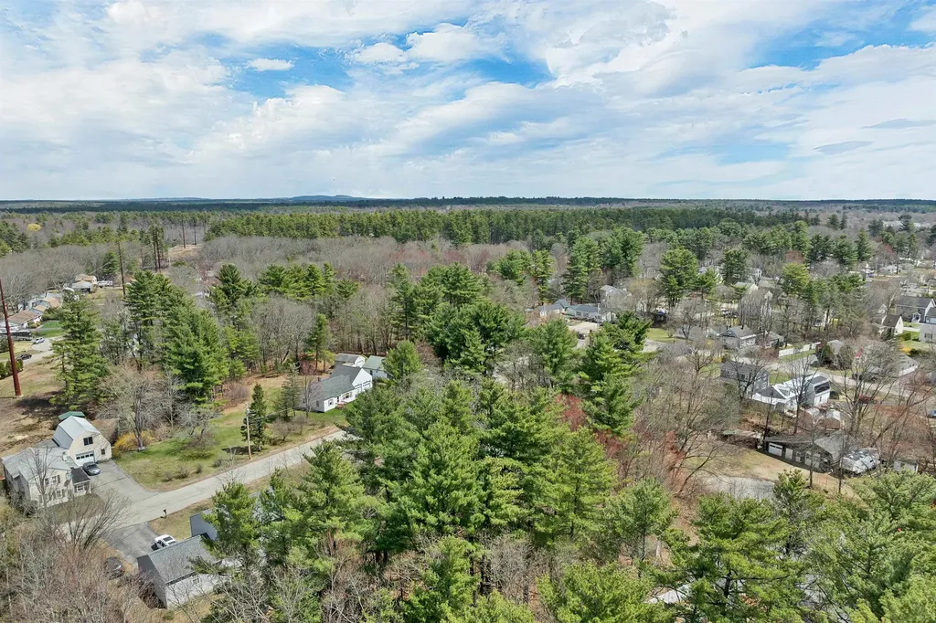 8 Beauview Street Rochester NH 03867