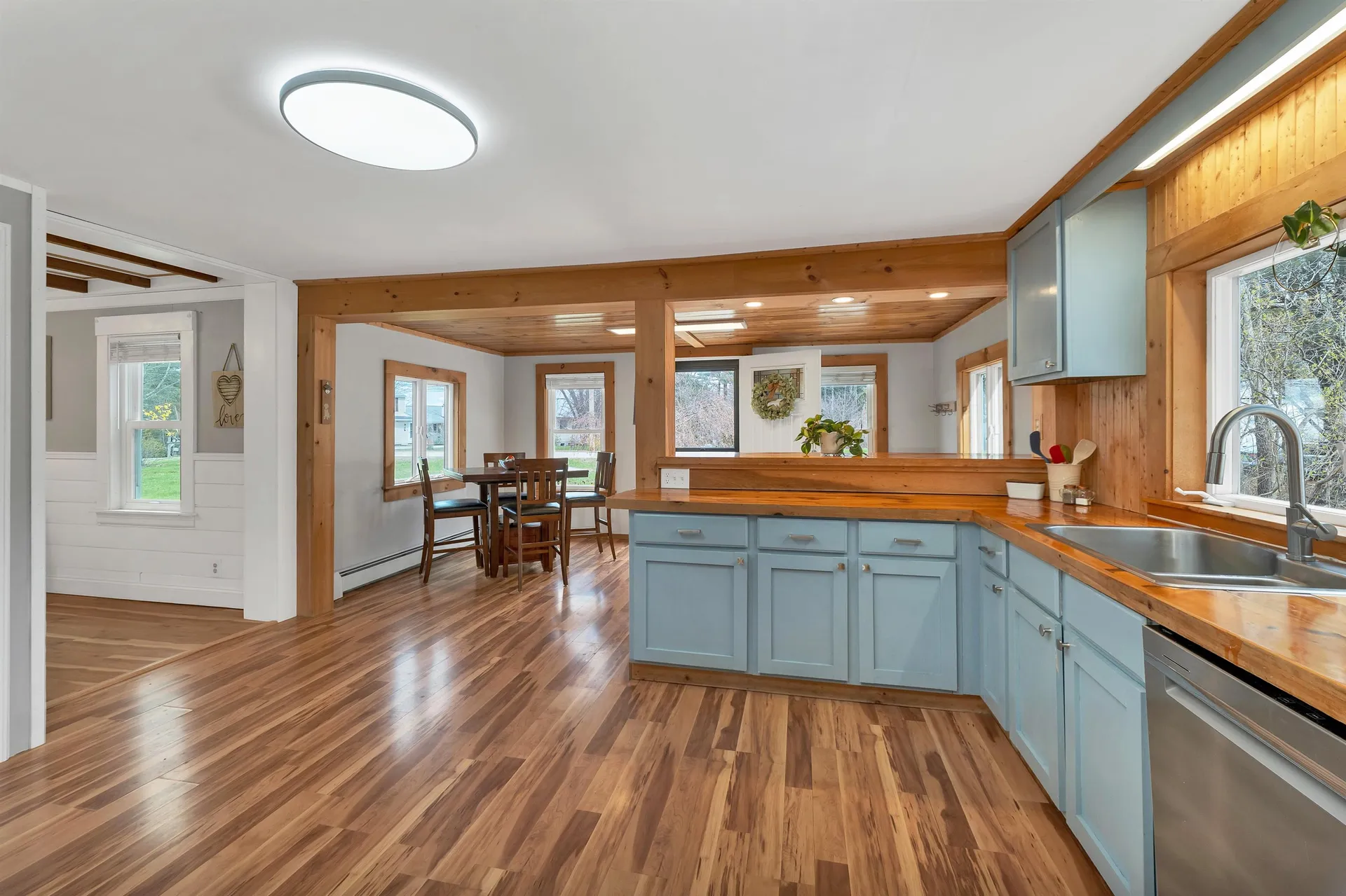 8 Beauview Street Rochester NH 03867