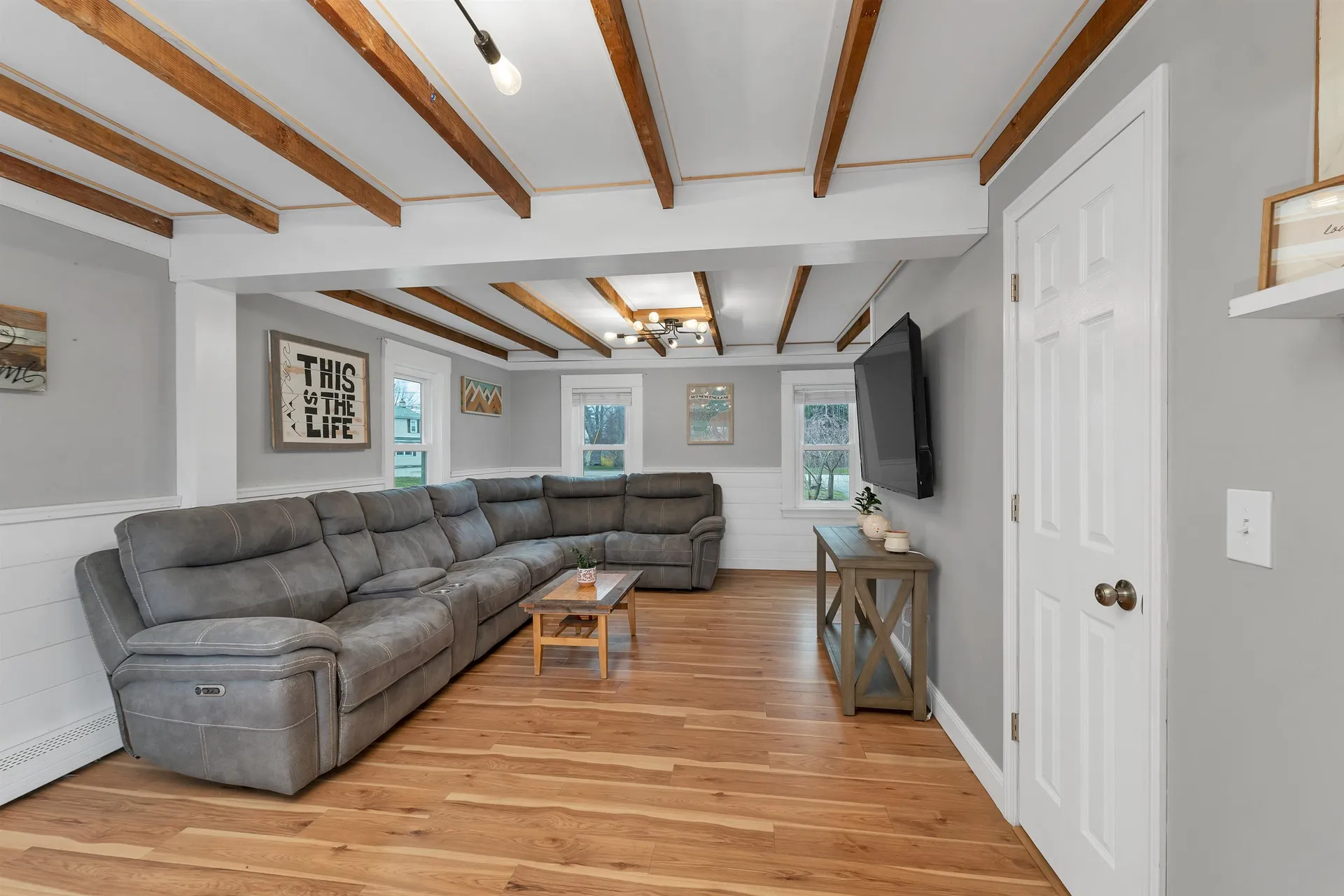 8 Beauview Street Rochester NH 03867